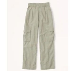 OLIVE Linen-Blend Wide Leg Cargo Pants